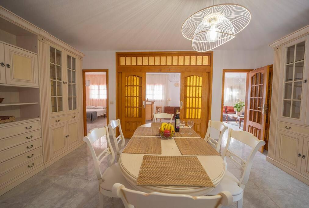 Villa Teram Alajero Ngoại thất bức ảnh